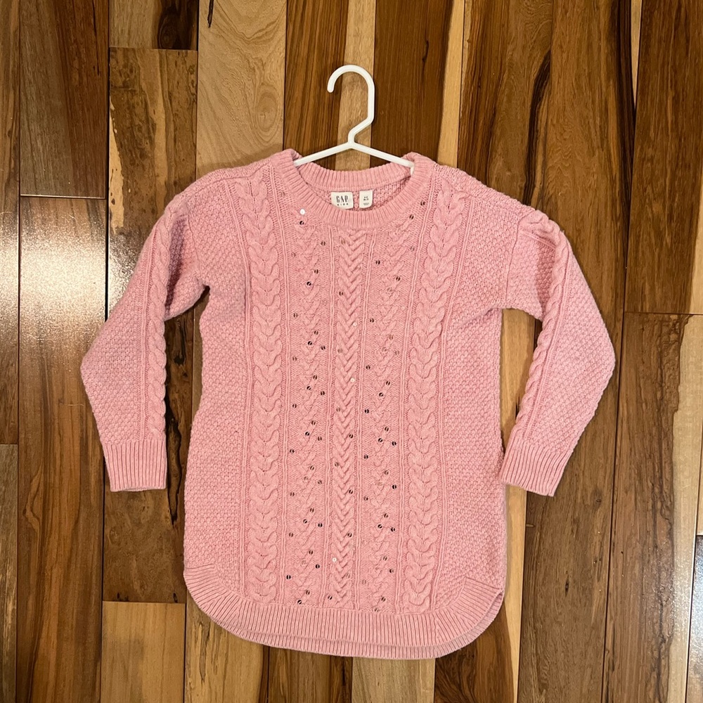 GAP. Size S (6-7 years, girls). Pink sequin tunic sweater.